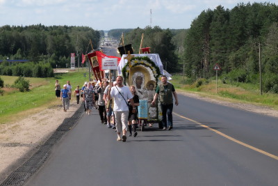На границе Белоруссии и России встретили крестный ход из Витебска