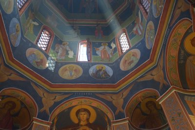 Воссоздание убранства собора Петра Митрополита завершено