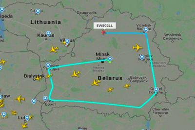 Состоялся облет границ Беларуси на самолете с главными святынями Белорусской Православной Церкви