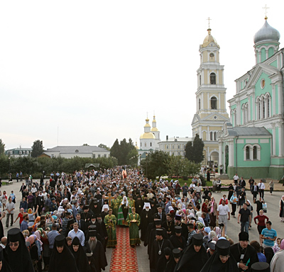 Патриарх Кирилл в Дивеево
