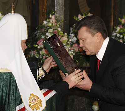 Святейший Патриарх Кирилл и президент Украины Виктор Янукович