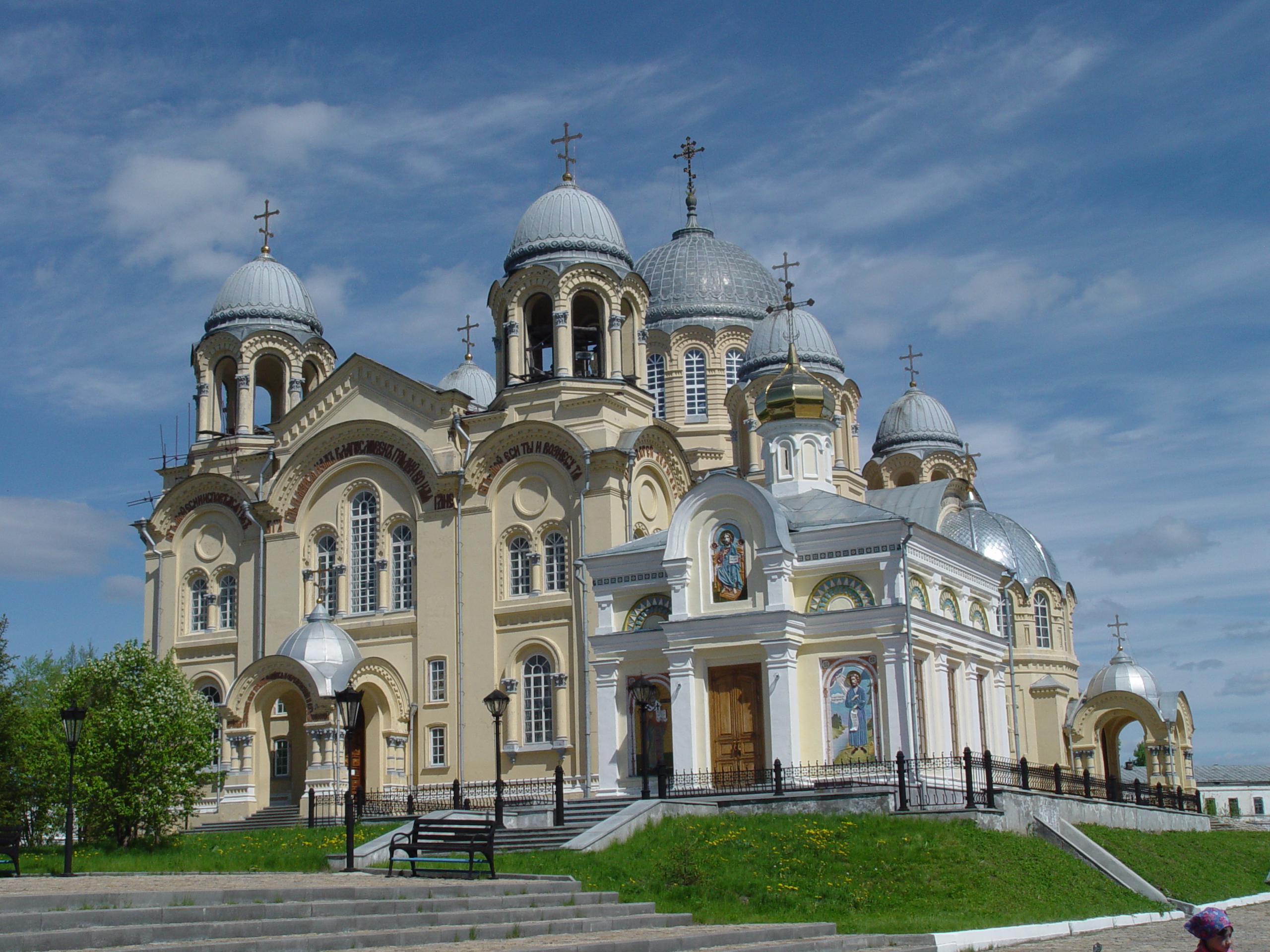 Работы по воссозданию «Духовного центра Урала» могут завершиться уже в 2013 году.