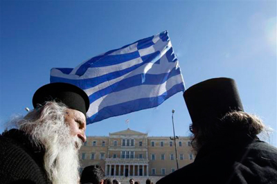 Правительство Греции сокращает заработную плату духовенству на 10 процентов
