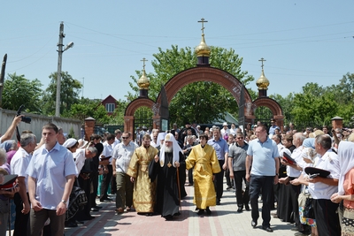 Святейший Патриарх Кирилл во время посещения г. Крымска