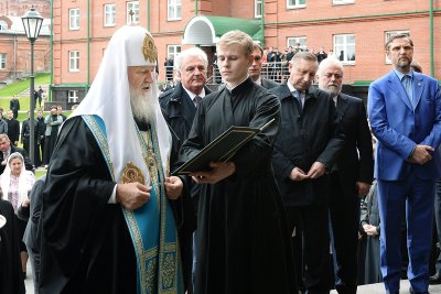 Вчера состоялись торжества, посвященные 200-летнему юбилею пребывания Московской духовной академии в стенах Троице-Сергиевой лавры