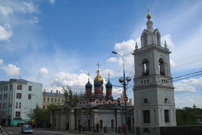 Георгиевская церковь с колокольней - одна из визитных карточек Варварки