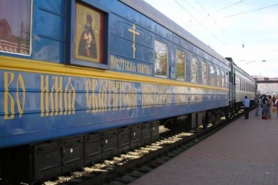 Вагон-храм в составе медицинского поезда путешествует по Иркутской епархии