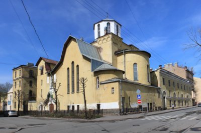 Реставрация фасадов петер­бургского храма святителя Петра митрополита Московского вышла на финишную прямую